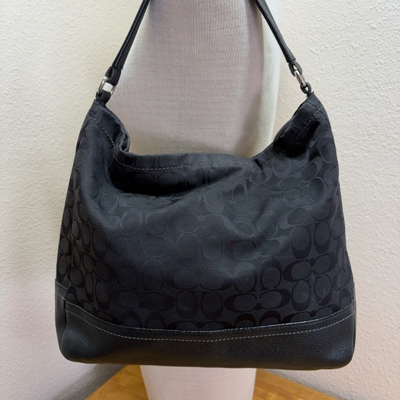 Coach Black Signature Jacquard Taylor Hobo Tote Bag F23279 - Picture 5 of 12